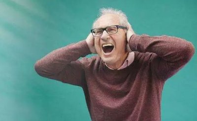 <a href='http://www.ccyyzyy.com/jsfl/' target='_blank' title='精神分裂'><span style='color: #0000ff'><strong>精神分裂</strong></span></a>症